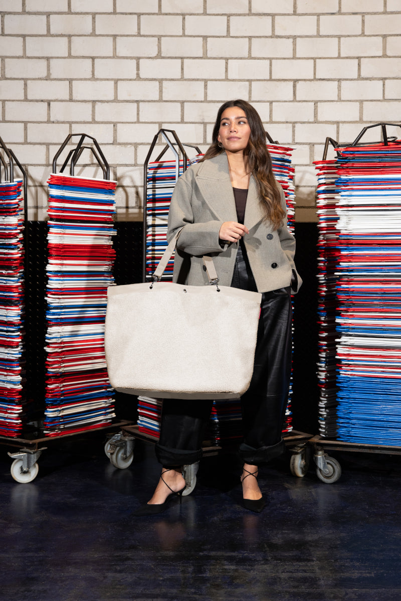 reisenthel shopper XL teddy sand Lifestyle 3