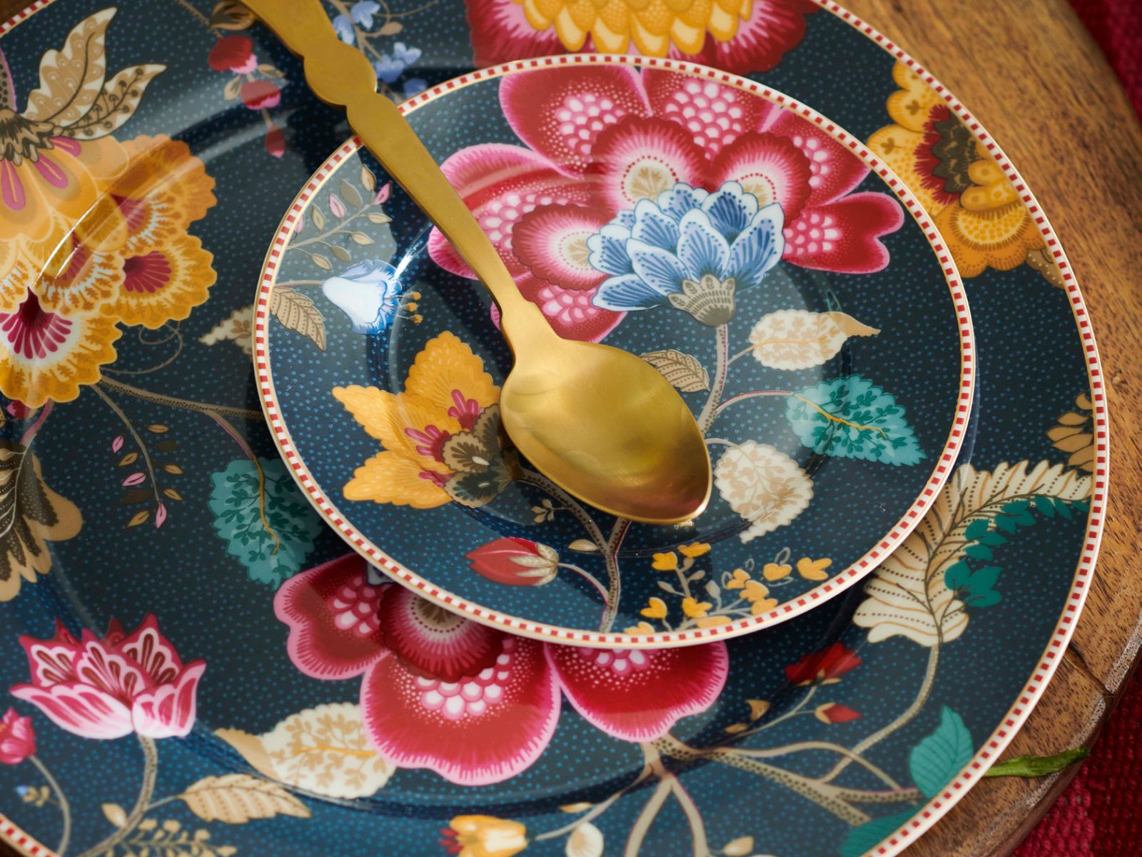 PIP STUDIO Fantasy Green Bowl 15cm Set6 Lifestyle 1