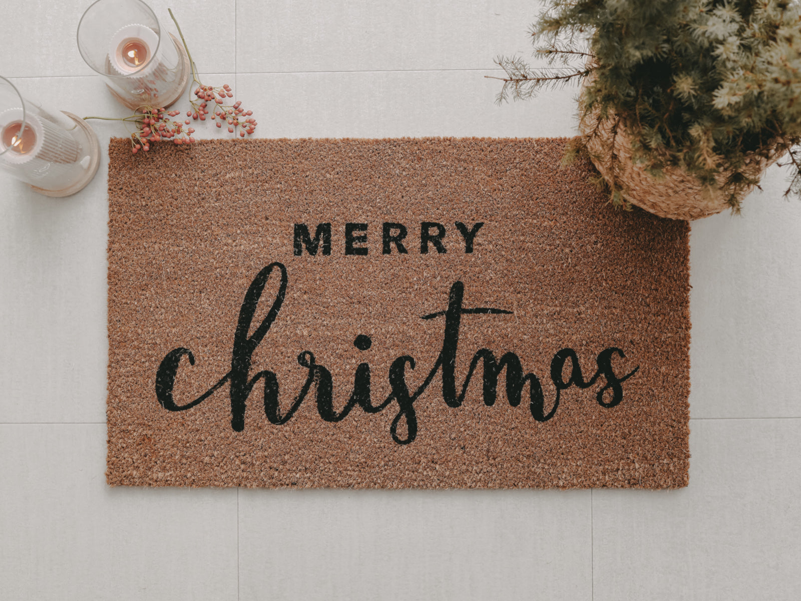 Eulenschnitt Kokos Fußmatte Merry Christmas beige 75x45cm Lifestyle 1