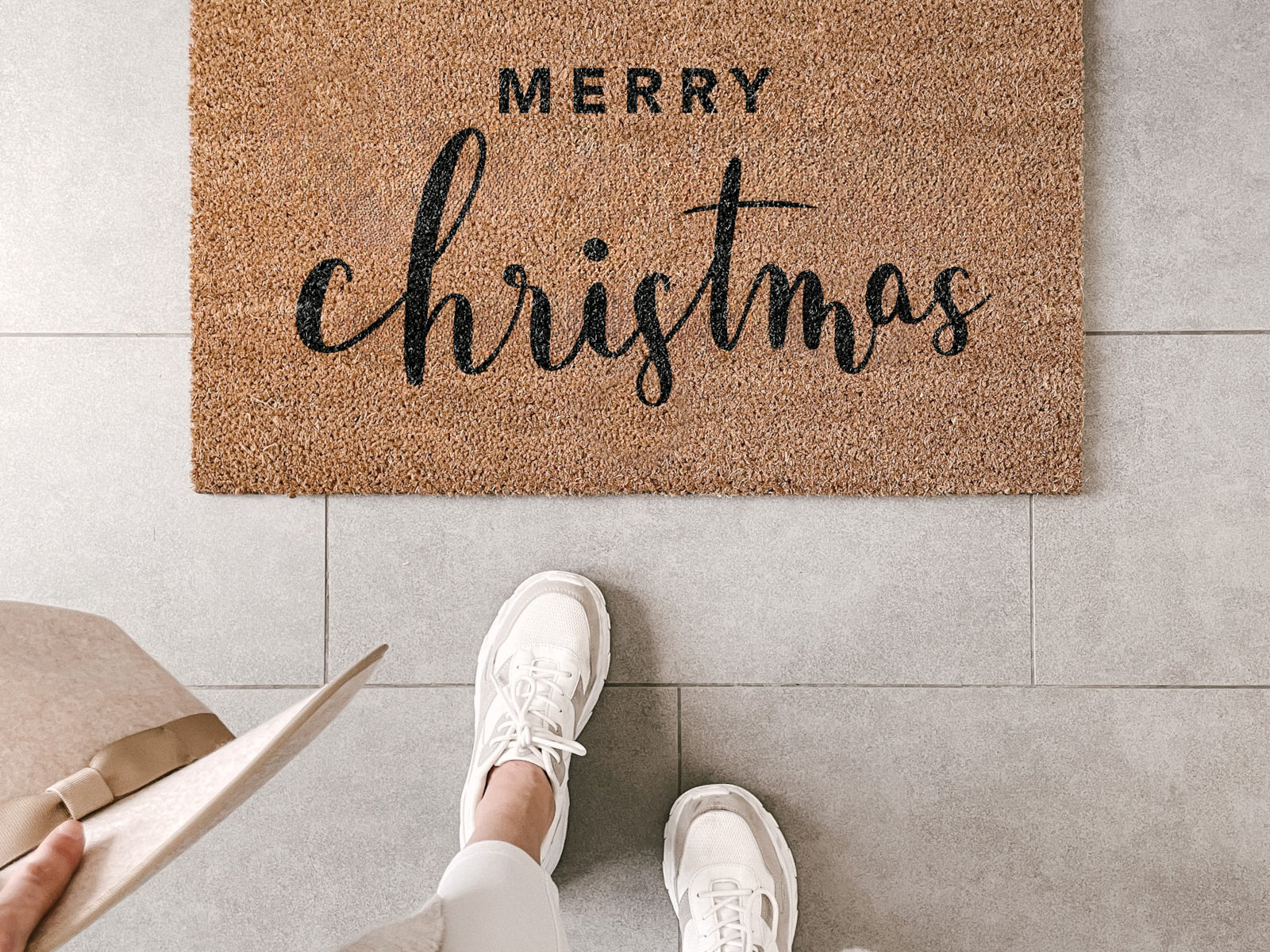 Eulenschnitt Kokos Fußmatte Merry Christmas beige 75x45cm Lifestyle 4