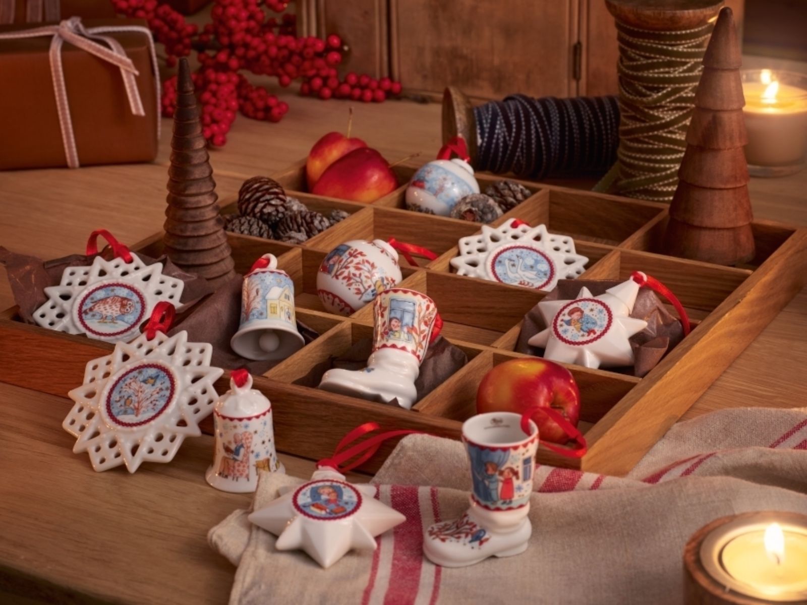 Hutschenreuther Sammelserie 22 Porzellan-Ministiefel Vorfreude