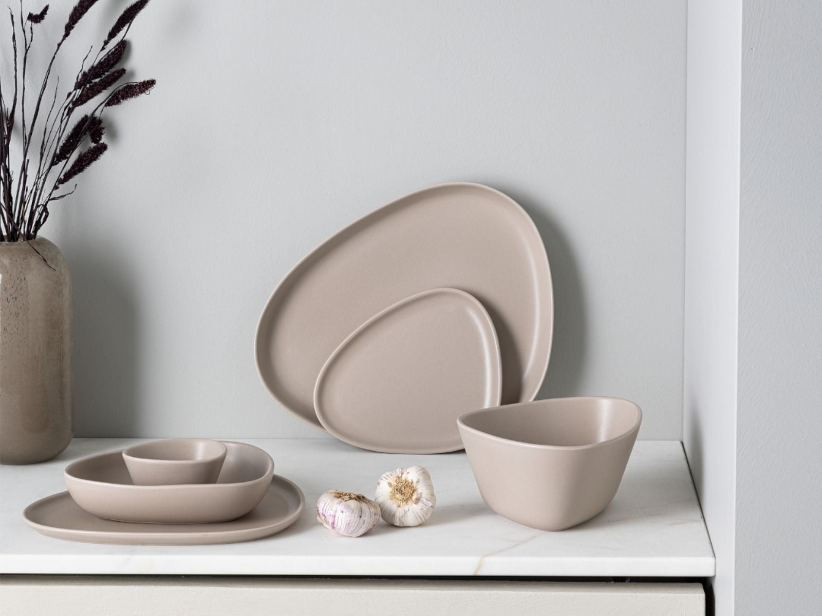 LIND DNA Curve Stoneware Frühstücksteller sand