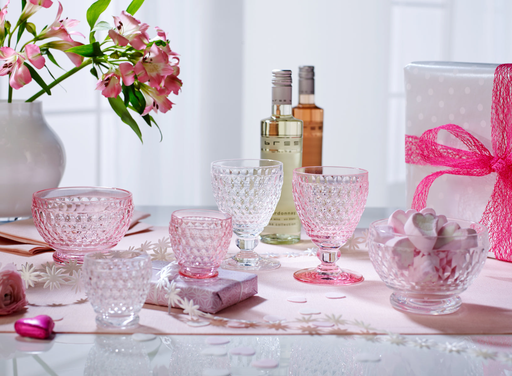 Villeroy & Boch Boston Coloured Weissweinglas rose 12 cm Lifestyle 2