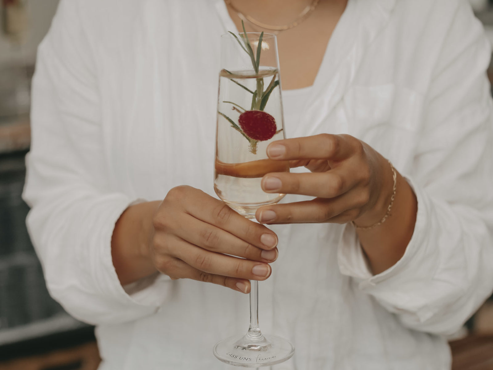 Eulenschnitt Sektglas Lass uns feiern klar 2,1l Lifestyle 3