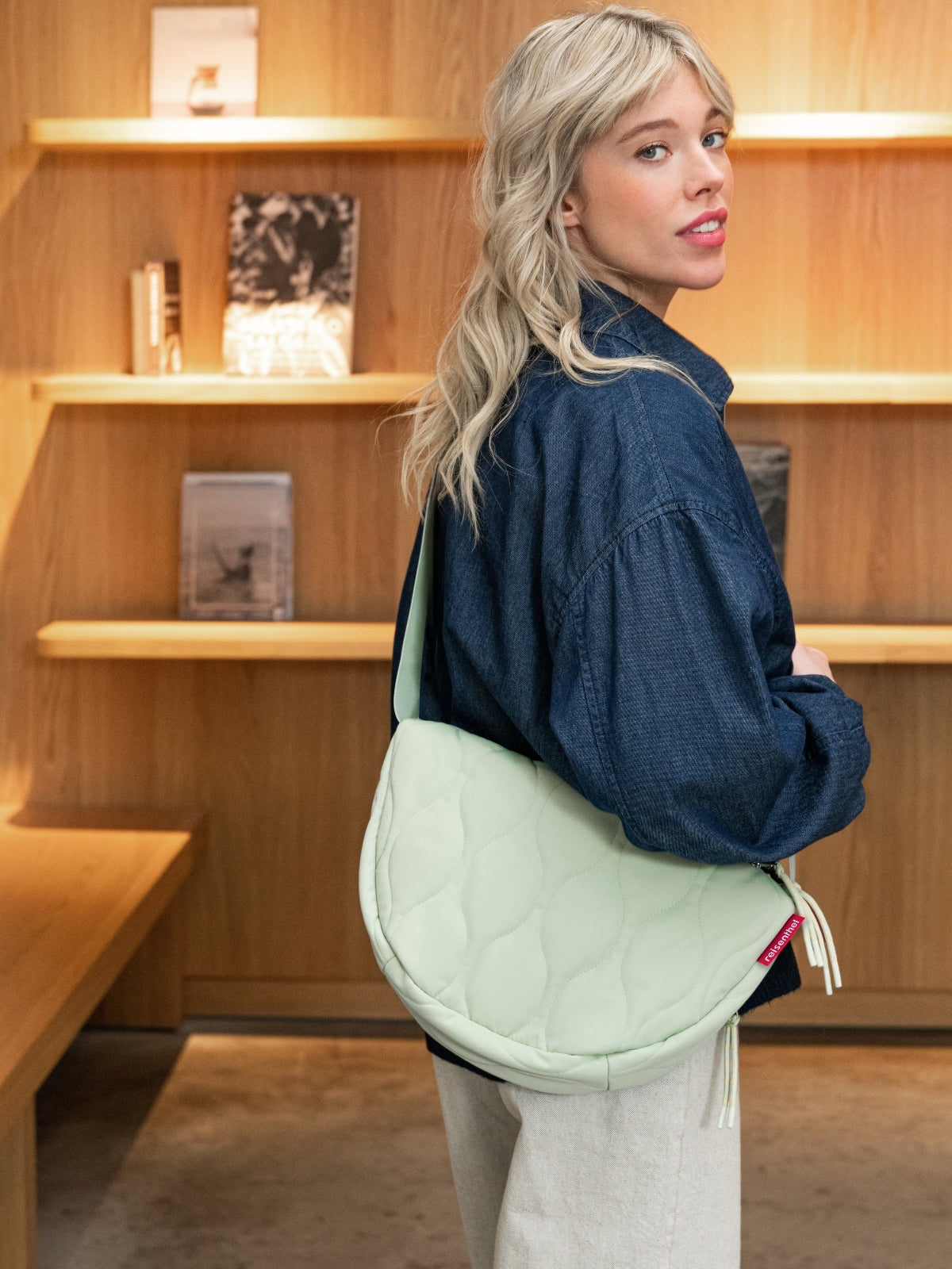 reisenthel moonbag S puffer iced matcha - Produktbild 7
