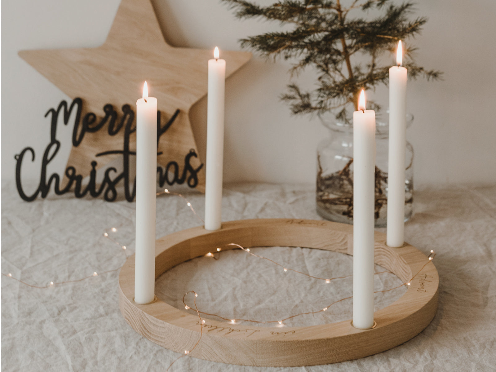 Eulenschnitt Adventskranz aus Eiche 36cm Lifestyle 3