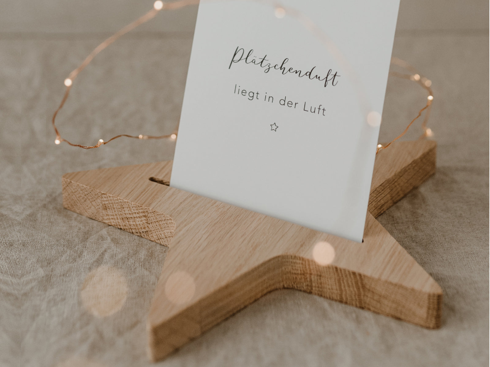 Eulenschnitt Karten- und Kerzenhalter Stern aus Eiche 20x20,5cm Lifestyle 4