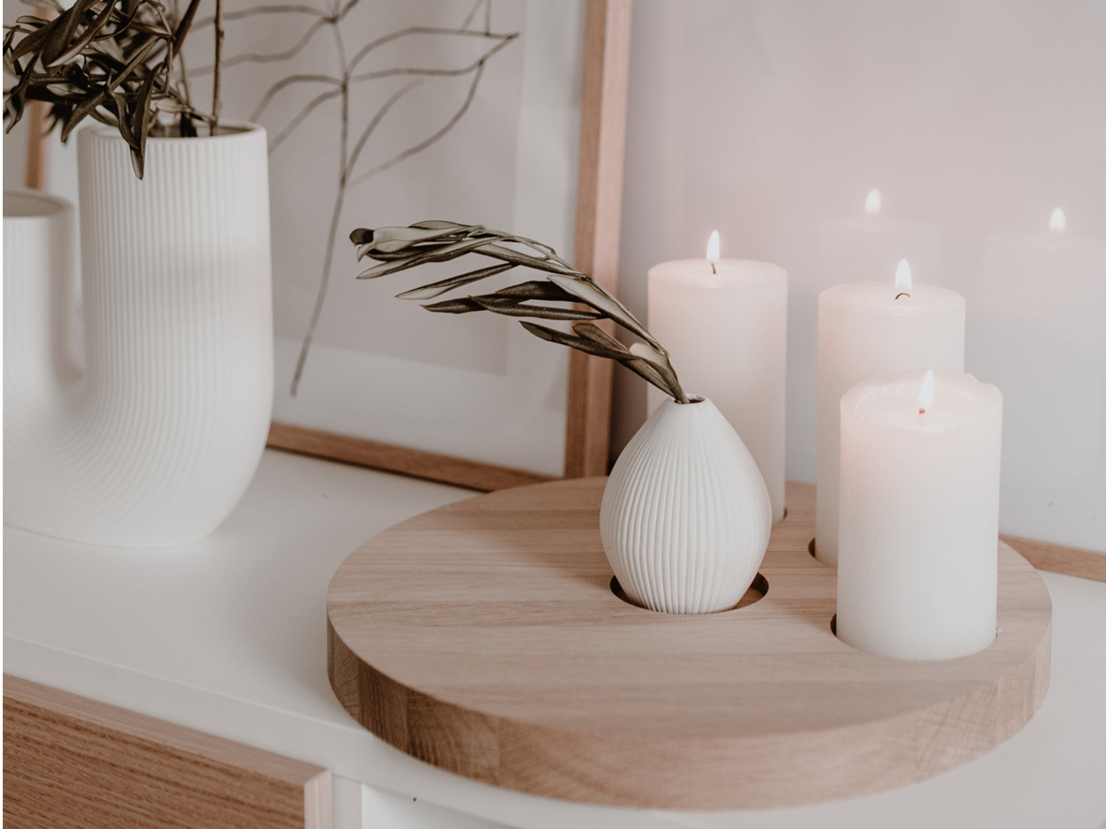 Eulenschnitt Kerzenbrett aus Eiche 32cm Lifestyle 2