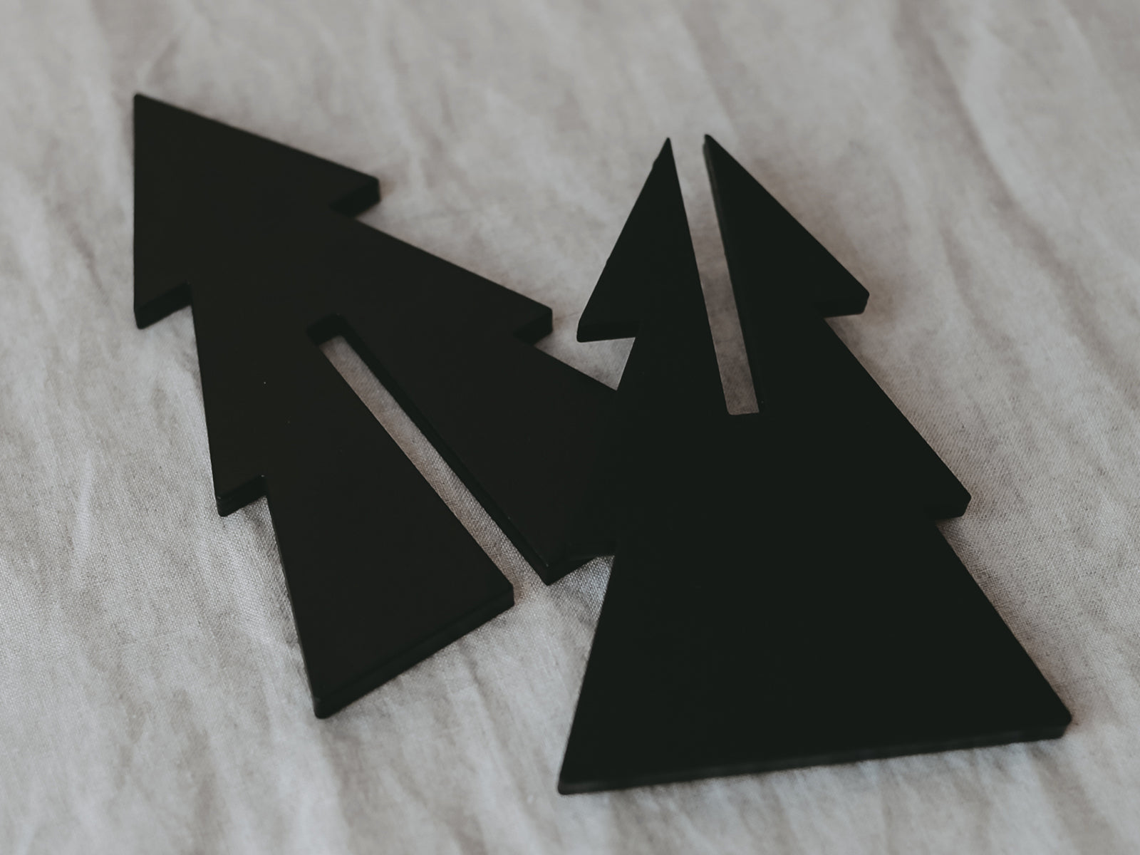 Eulenschnitt Tannenbäume schwarz Set3 Lifestyle 1