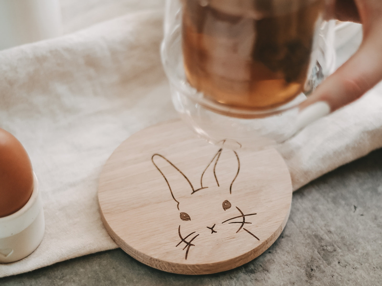 Eulenschnitt Untersetzer aus Eiche Hase 11,2cm - Produktbild 5