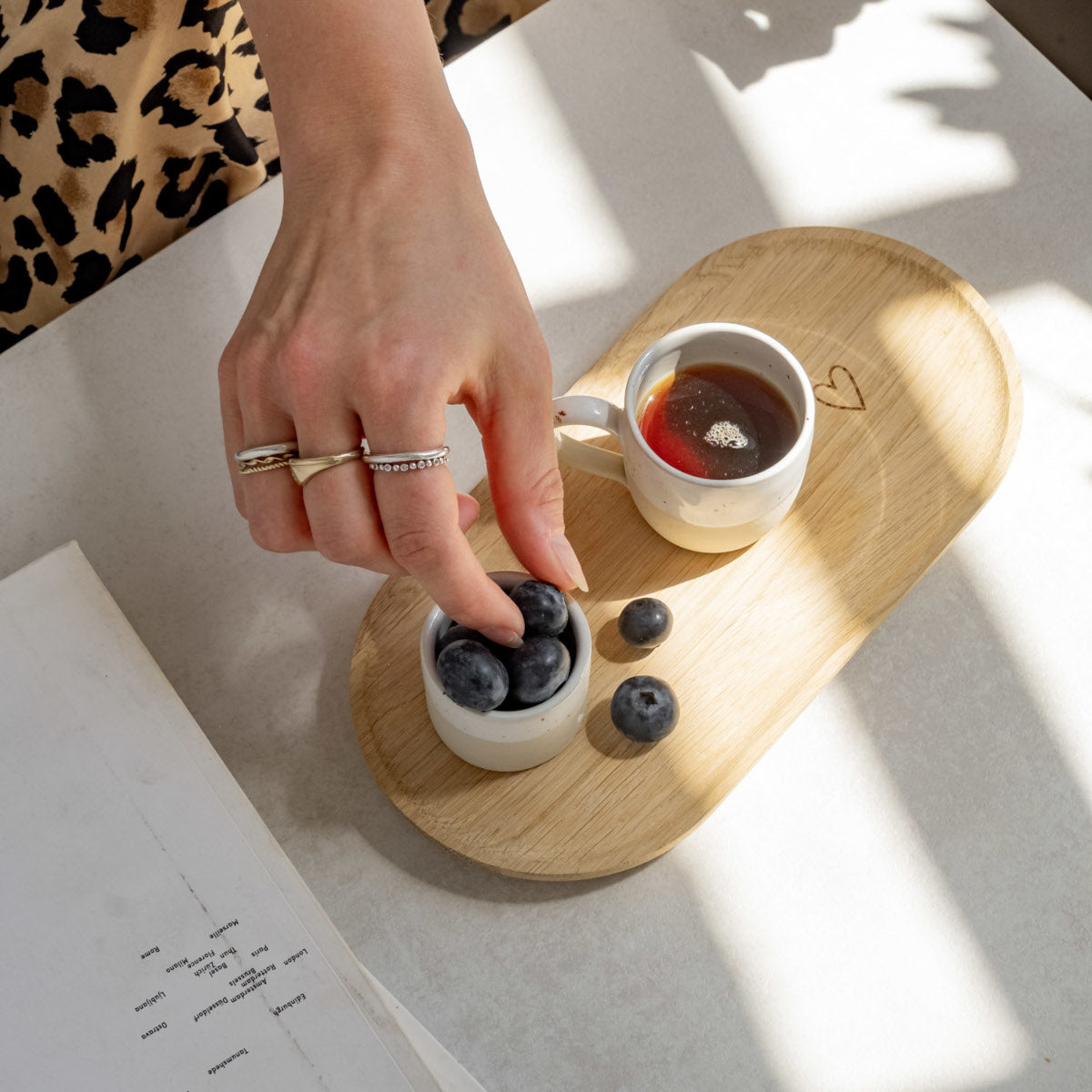 Eulenschnitt Tablett Eiche Herz 25cm Lifestyle 5