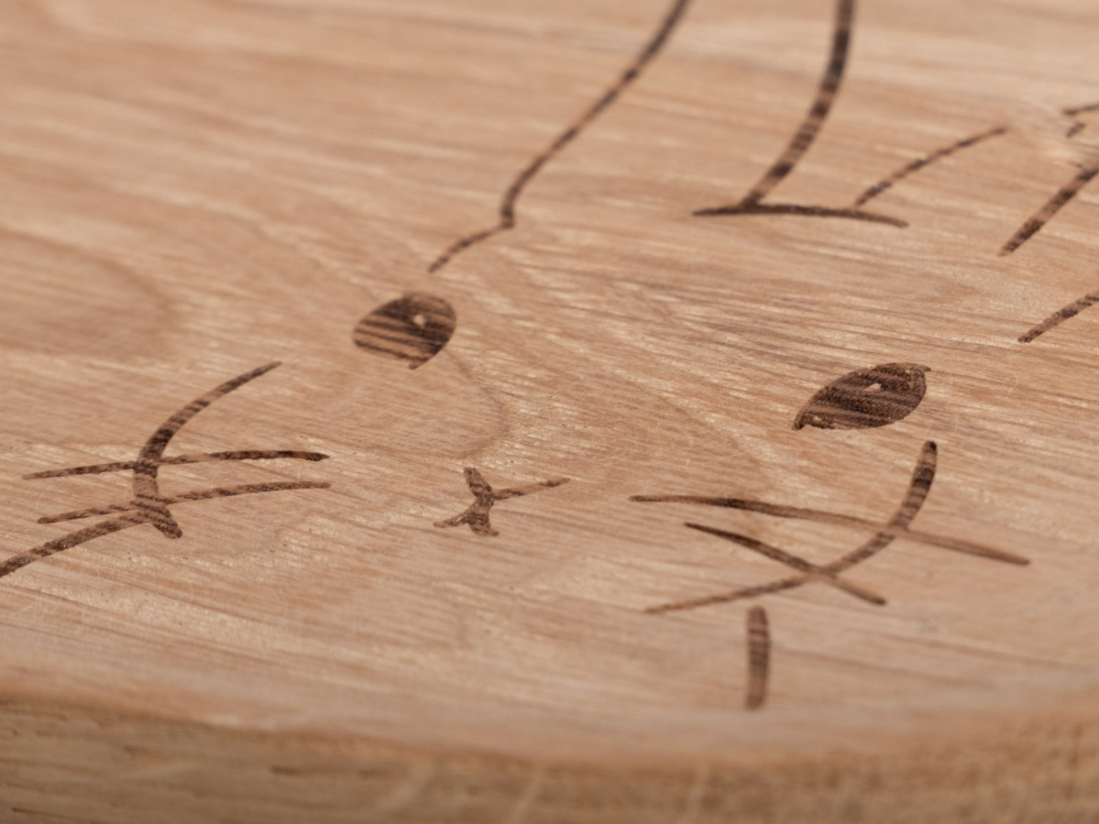 Eulenschnitt Tablett aus Eiche Hase 25,5x12cm - Produktbild 4