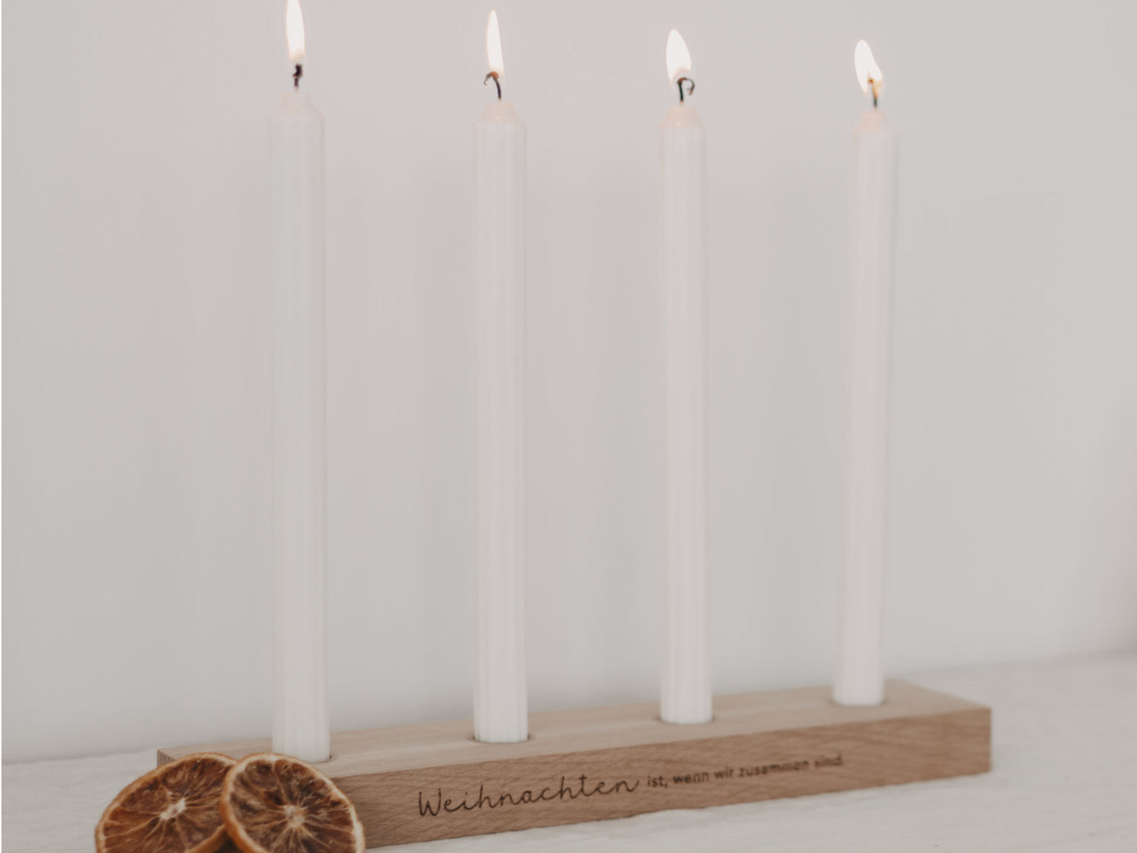 Eulenschnitt Adventskerzenbrett aus Eiche Weihnachten 35cm Lifestyle 3