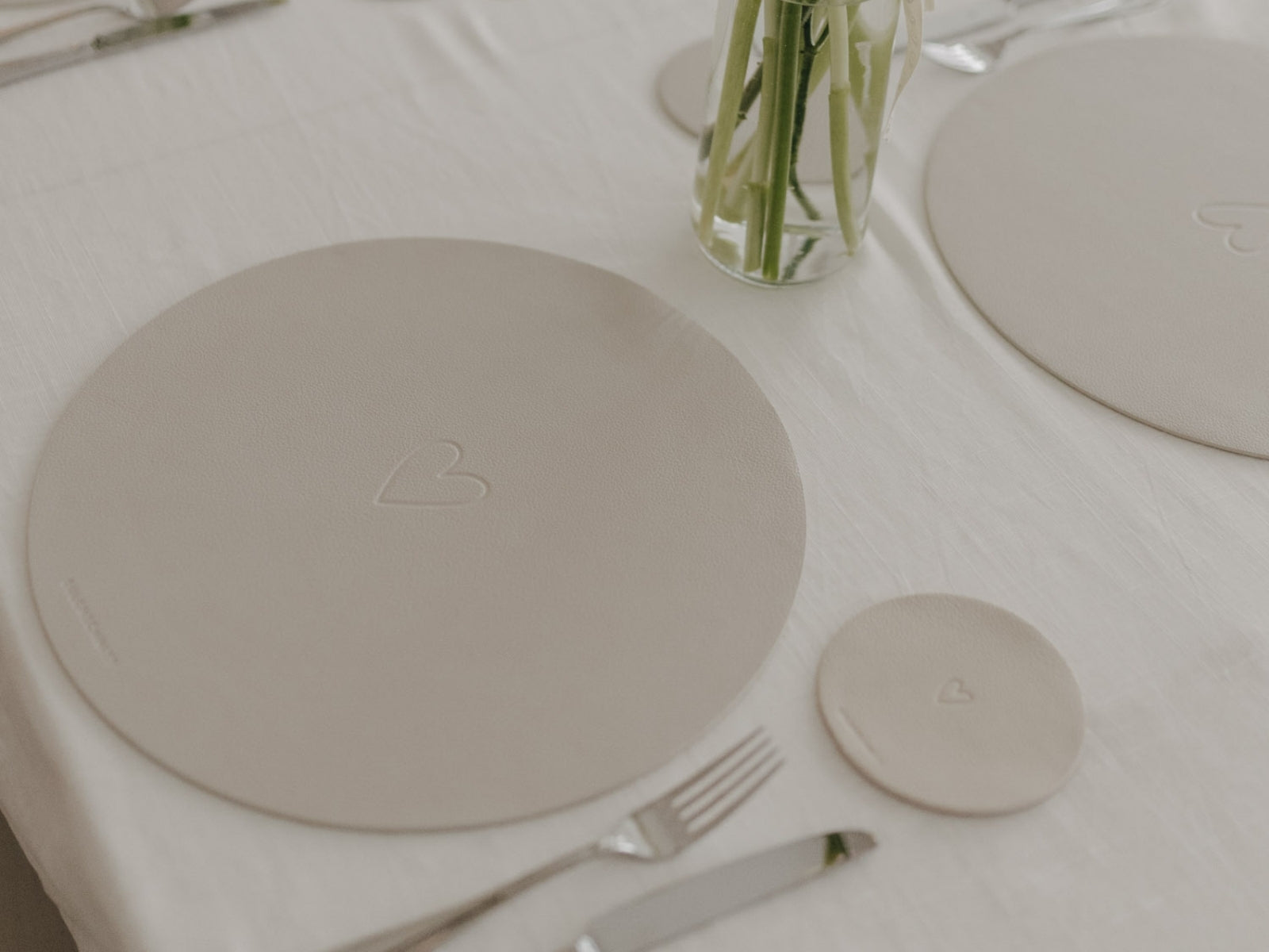 Eulenschnitt Platzset Herz wendbar creme 35cm - Produktbild 5