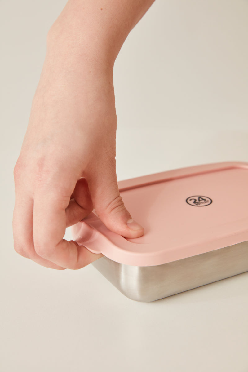 24Bottles Snackbox Dusty Pink 700ml Lifestyle 3