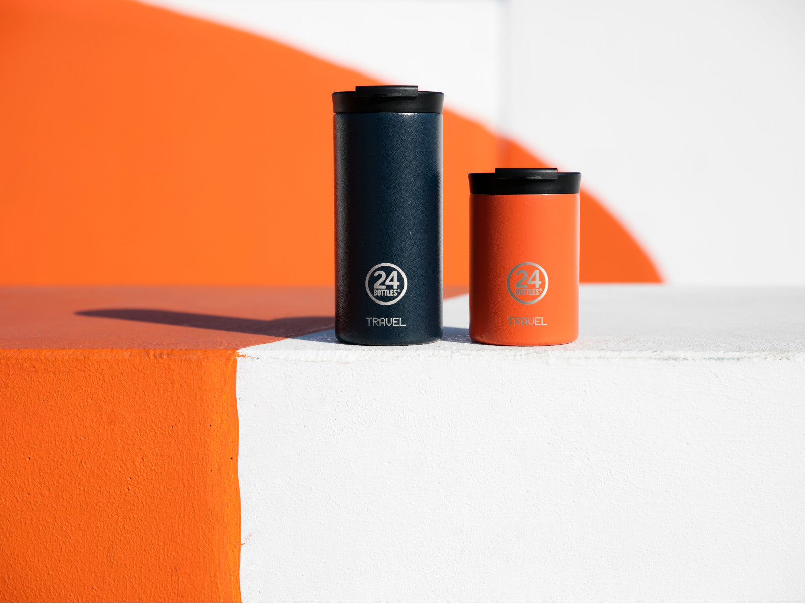 24Bottles Travel Tumbler Rose Gold 350ml Lifestyle 2