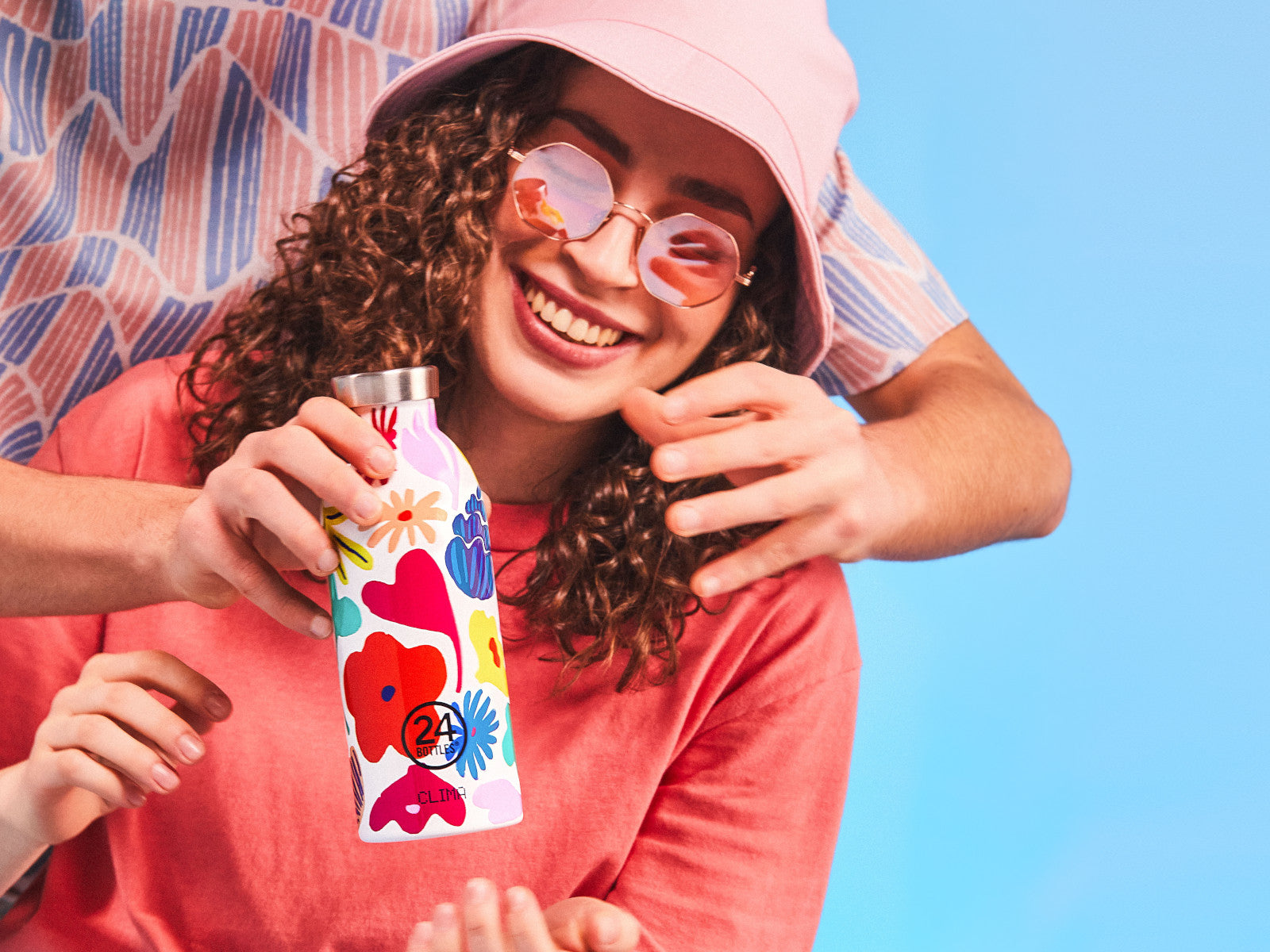 24Bottles Clima Bottle Acqua Fiorita 500ml Lifestyle 2