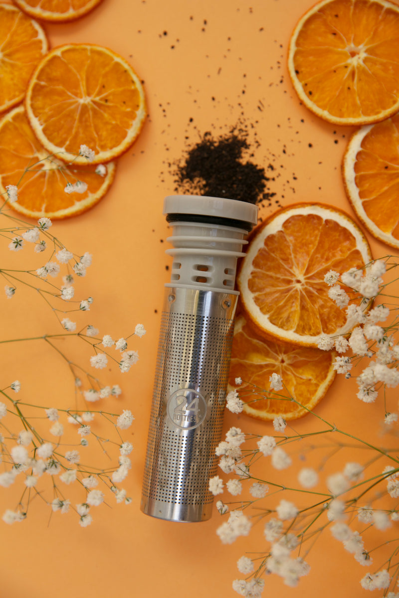 24Bottles Accessories Bottle Infuser Lid Lifestyle 2