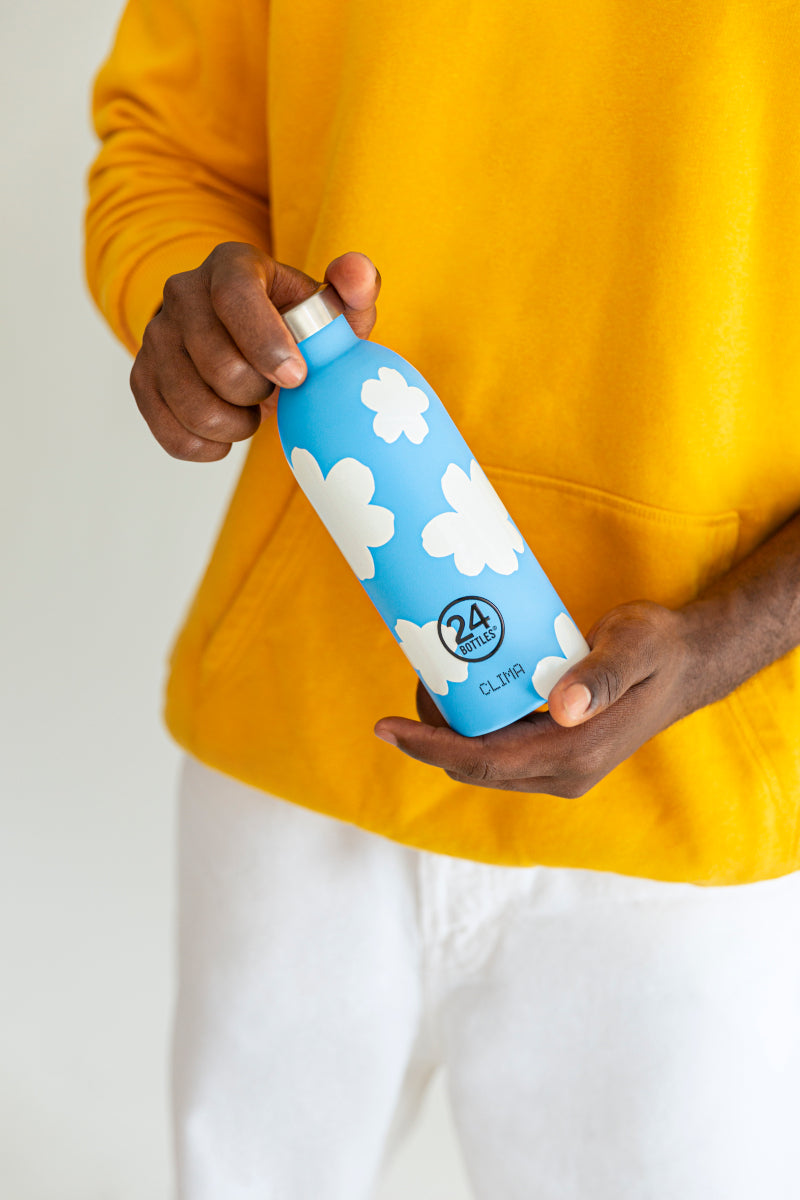 24Bottles Urban Bottle Daydreaming 1l Lifestyle 2