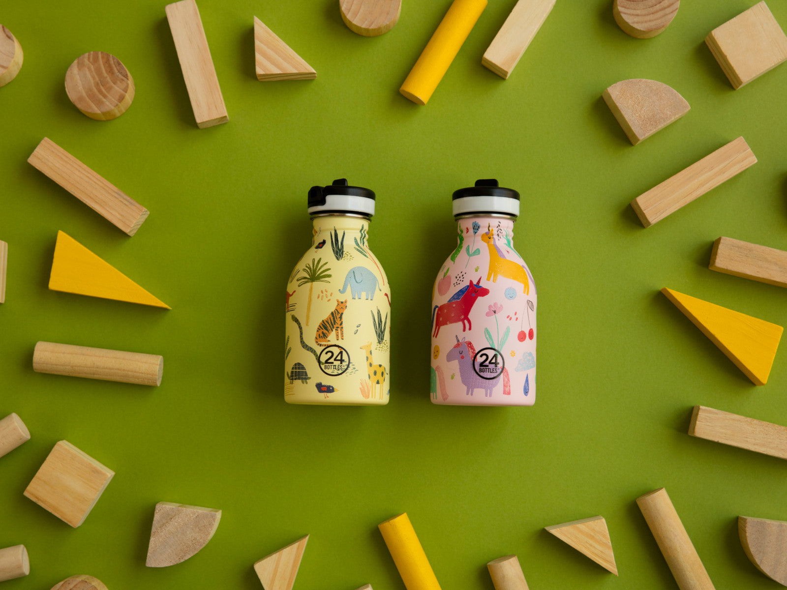 24Bottles Kids Clima Bottle Magic Friends 330ml Lifestyle 2