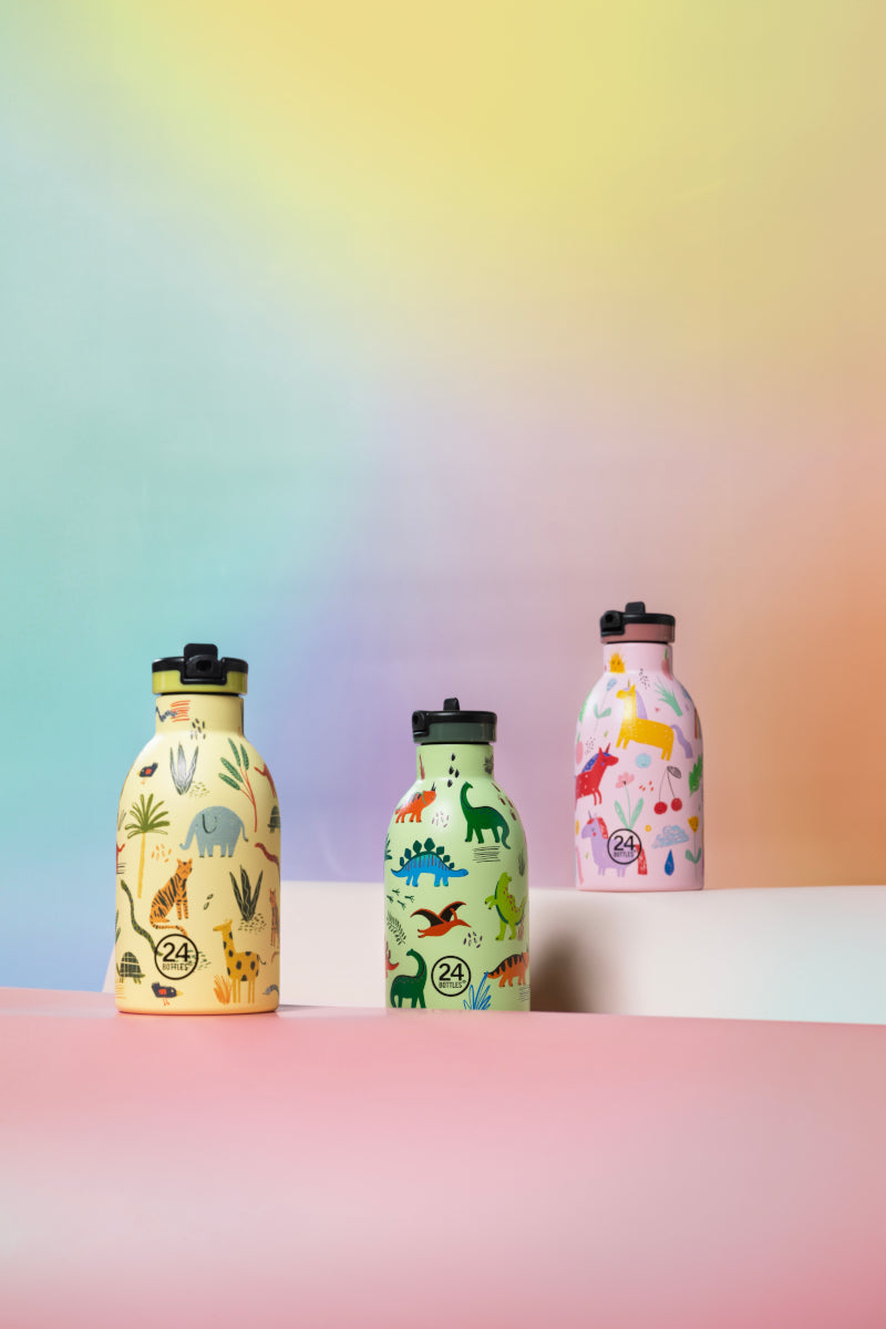 24Bottles Kids Urban Bottle Jurassic Friends 250ml Lifestyle 1