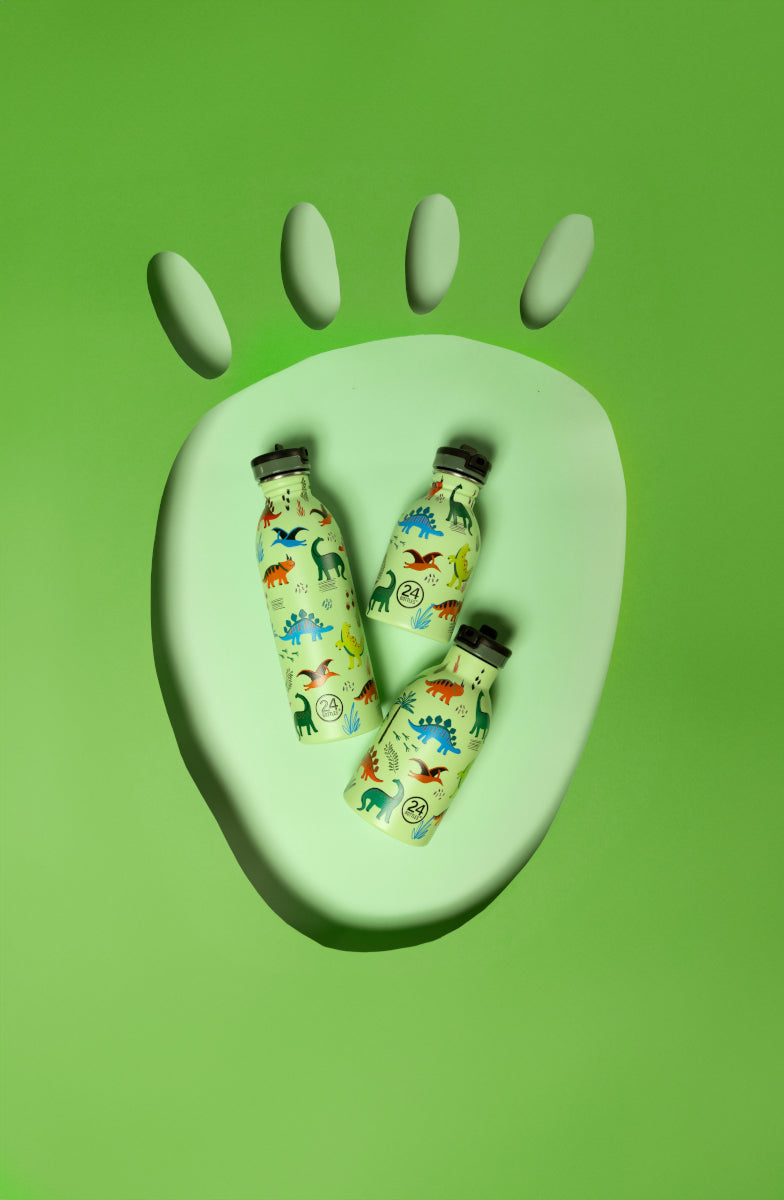 24Bottles Kids Urban Bottle Jurassic Friends 250ml Lifestyle 4