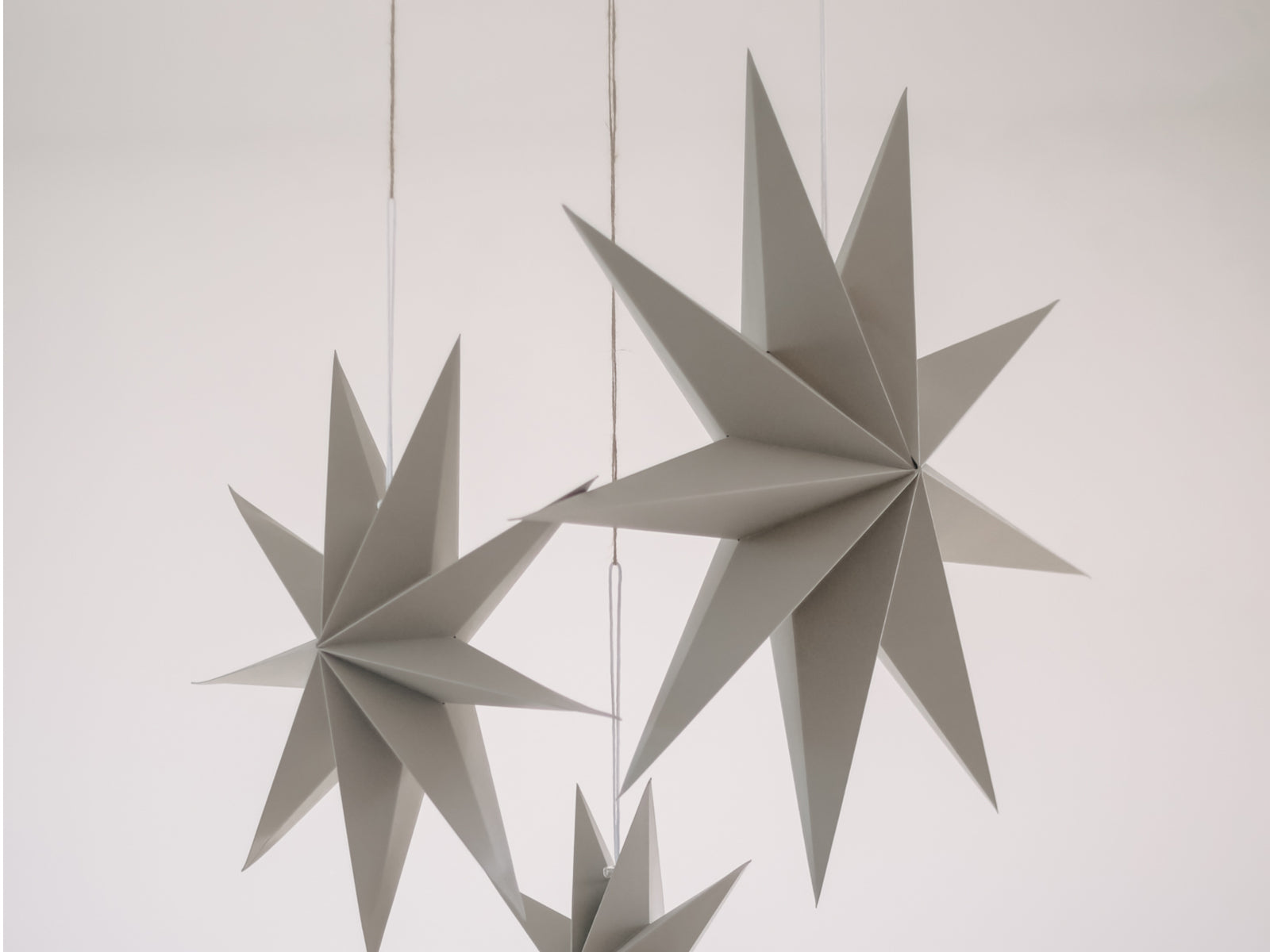 Eulenschnitt Papiersterne grau Set3 Lifestyle 1