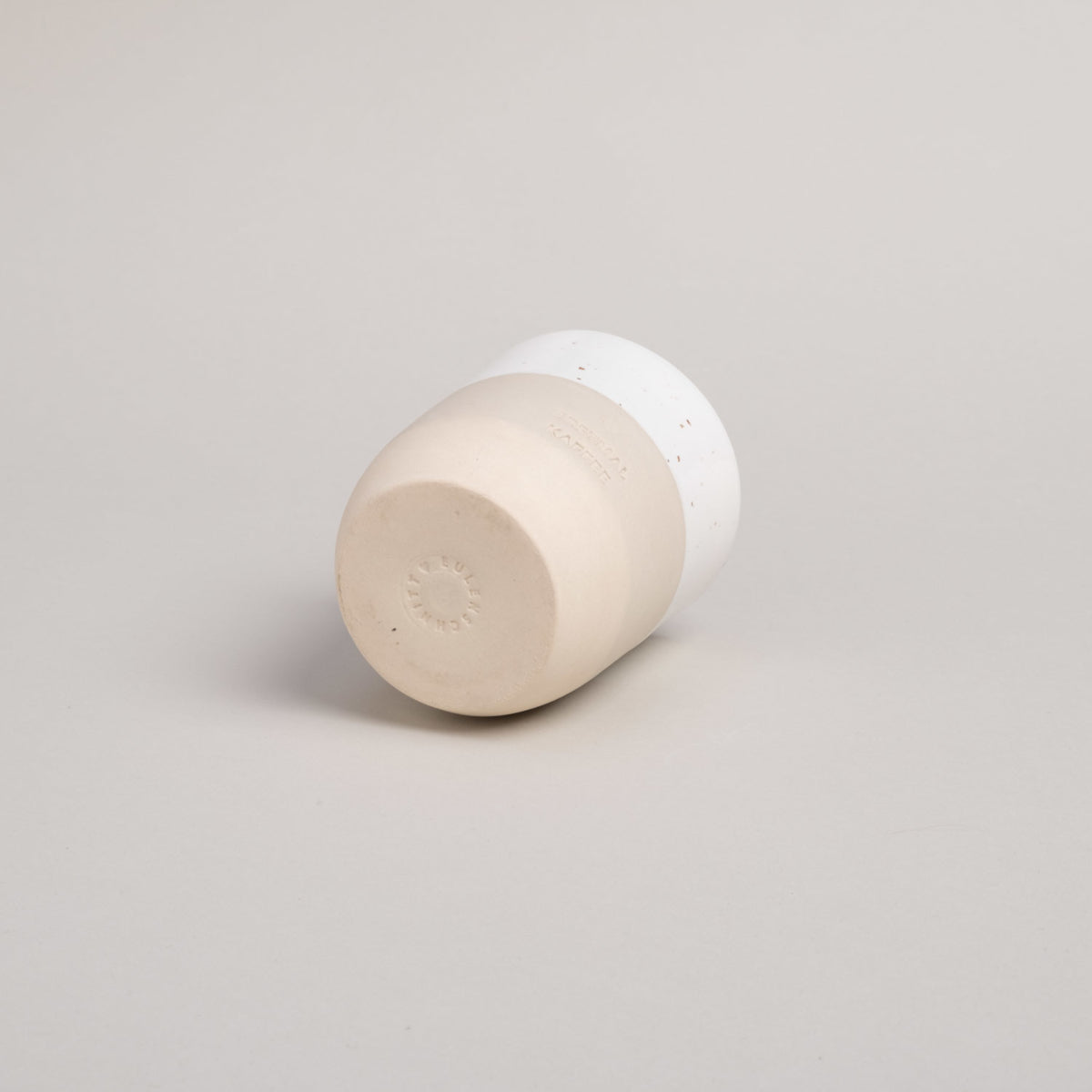 Eulenschnitt Becher Erstmal Kaffee 320ml Lifestyle 2