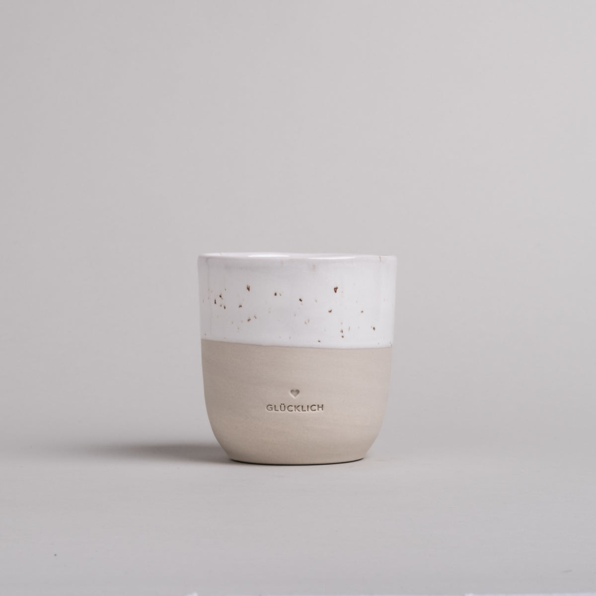 Eulenschnitt Becher Glücklich 320ml Lifestyle 1