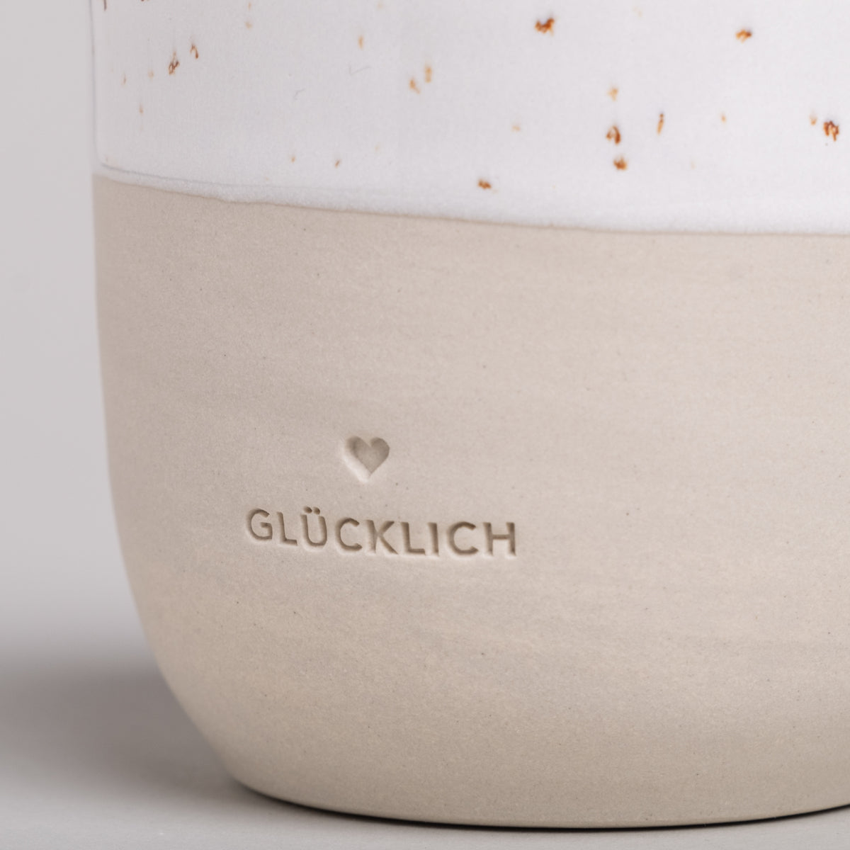 Eulenschnitt Becher Glücklich 320ml Lifestyle 3