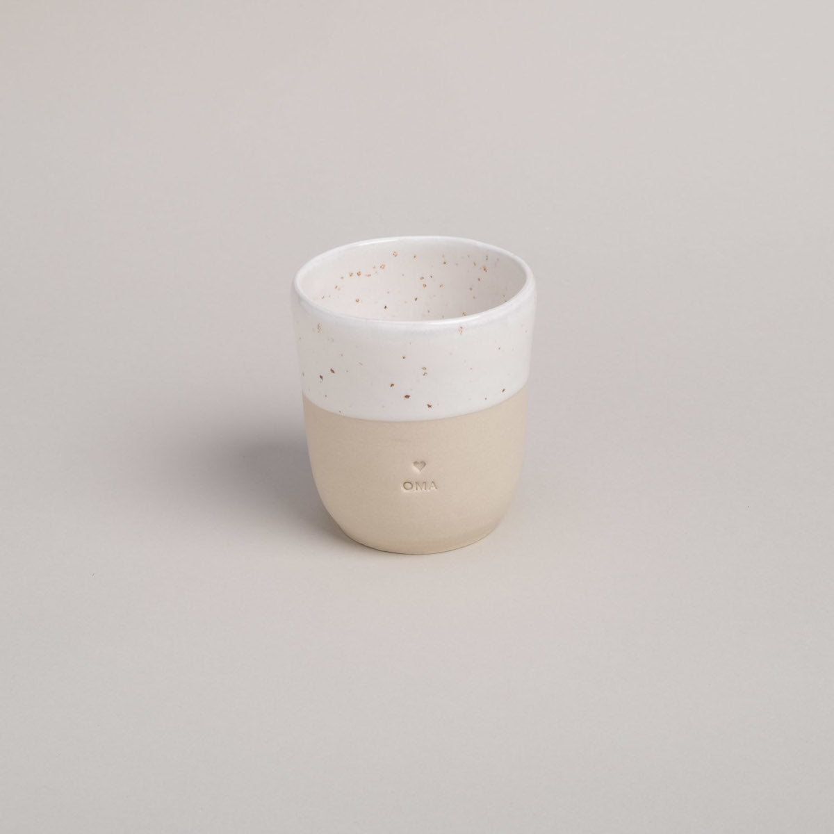 Eulenschnitt Becher Oma 320ml Lifestyle 1