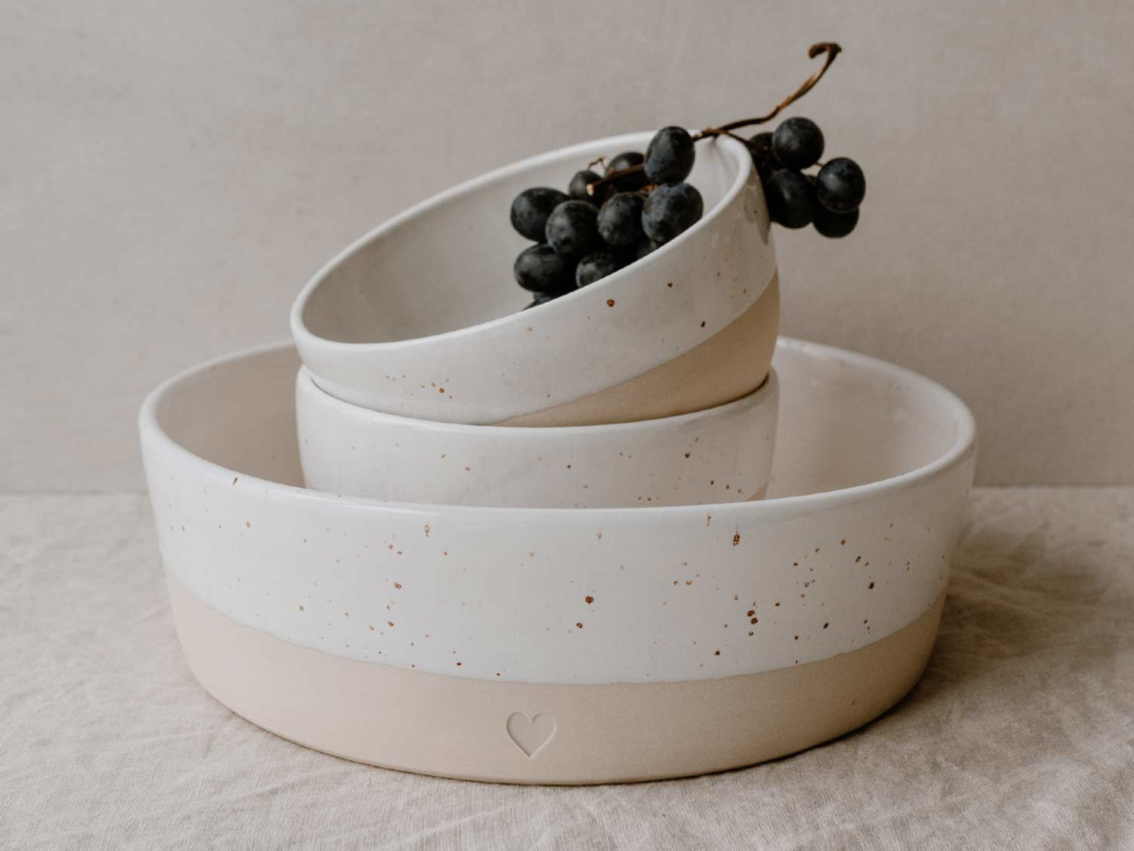 Eulenschnitt Schale Herz beige 27cm Lifestyle 3