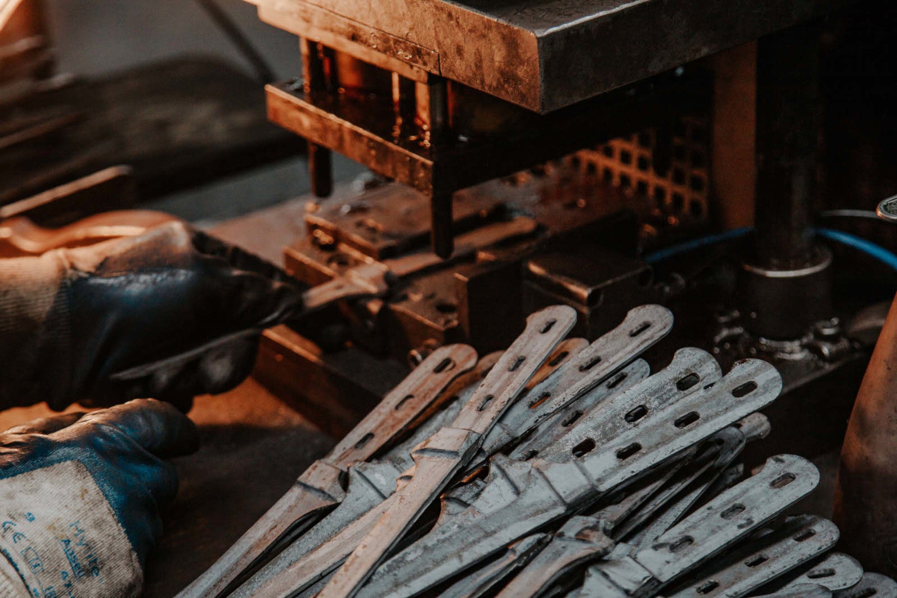 Tischideen & Ambiente Ergo Line Olive Brotmesser 23 cm Lifestyle 2