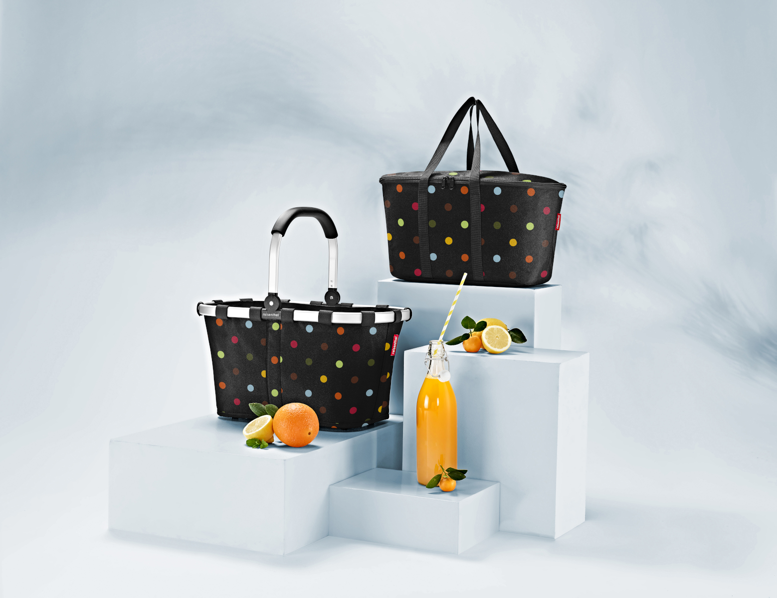 reisenthel coolerbag dots Lifestyle 1