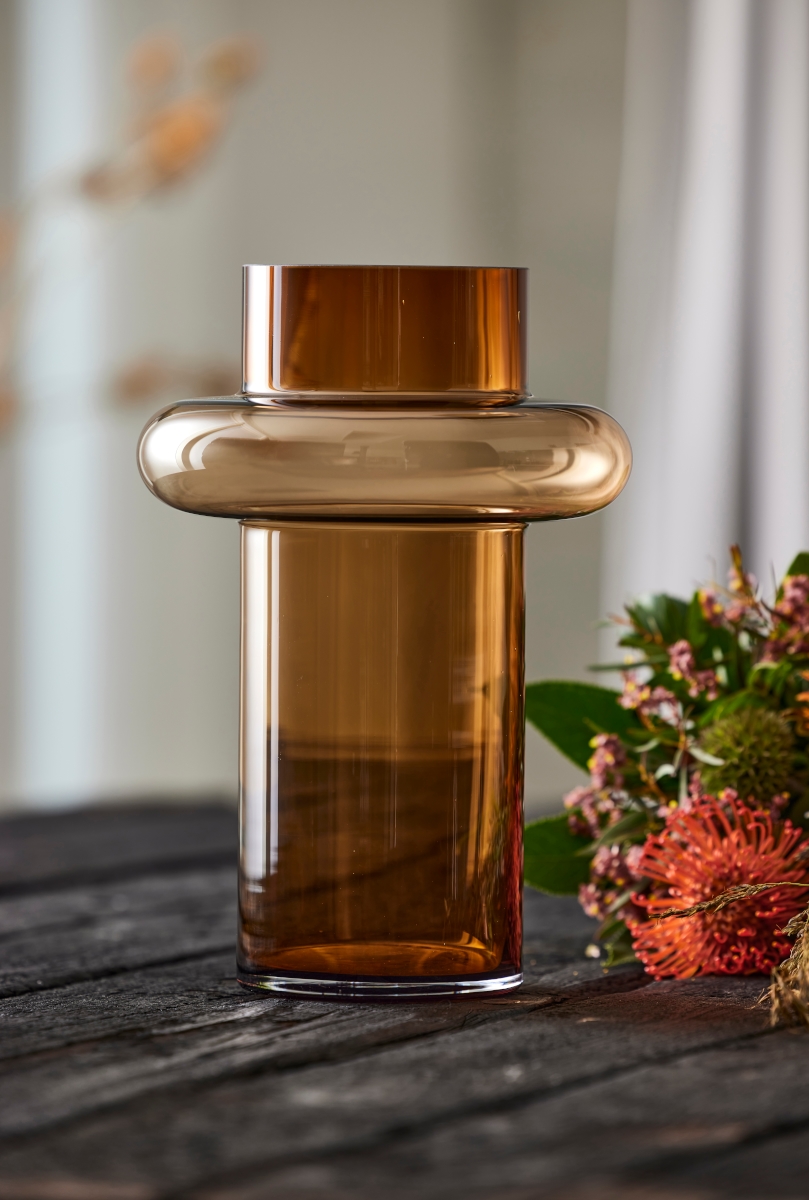 Lyngby Tube Vase Glas amber 30 cm Lifestyle1