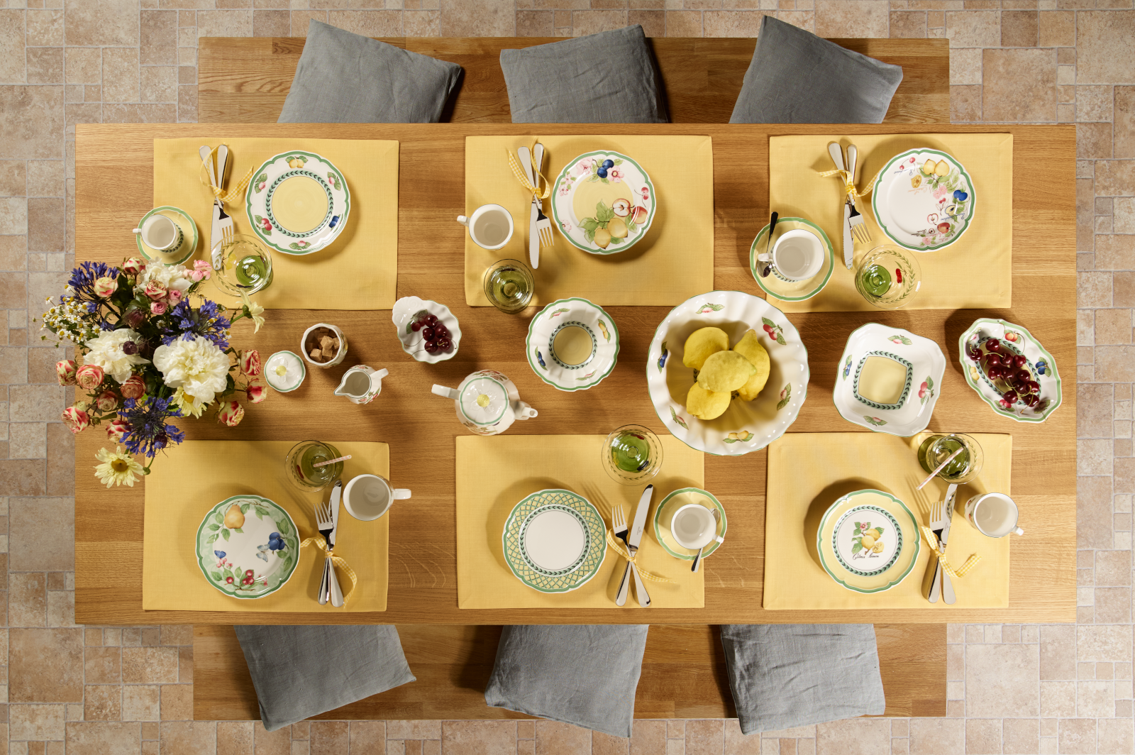 Villeroy &amp; Boch French Garden Fleurence Frühstückstasse m. Untere Lifestyle 2