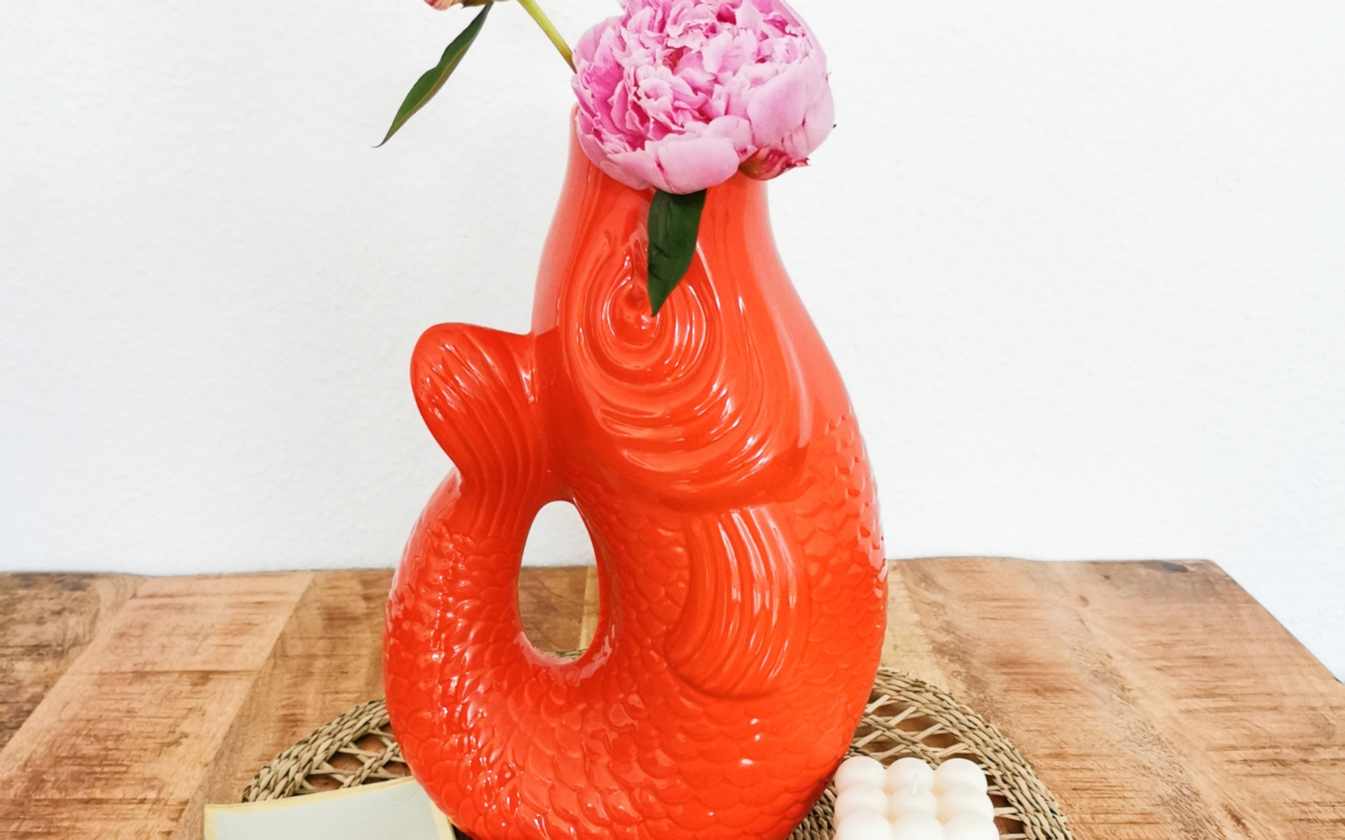 Giftcompany Monsieur Carafon Vase / Karaffe Fisch L coral red 2,7l