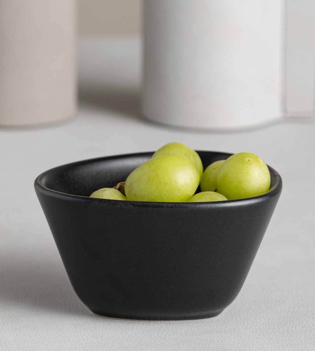 LIND DNA Curve Stoneware Bowl S black