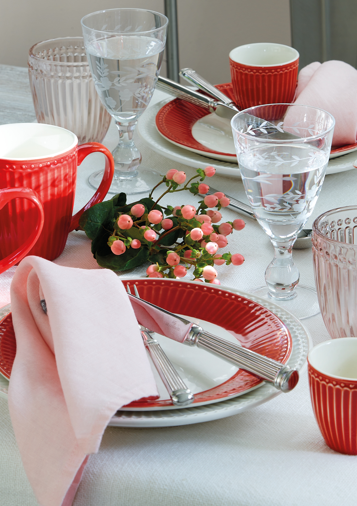 Greengate Alice Tasse mit Untertasse red 8,5 cm