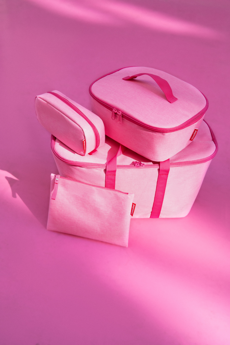 reisenthel coolerbag twist pink Lifestyle 1