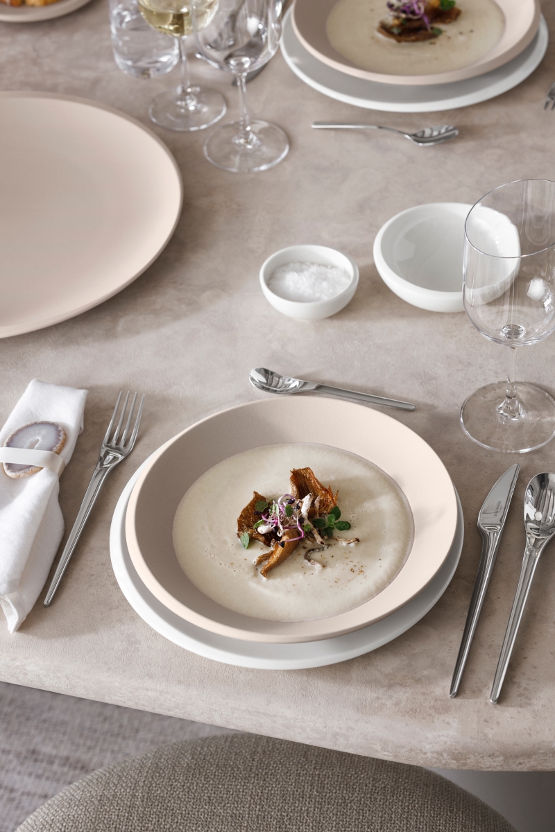 Villeroy &amp; Boch NewMoon beige Schale flach 25cm Set6 Lifestyle2