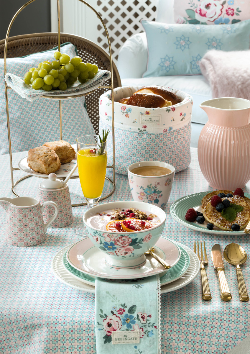 Greengate Junia Sweets bowl pale pink inside 10cm Lifestyle 2